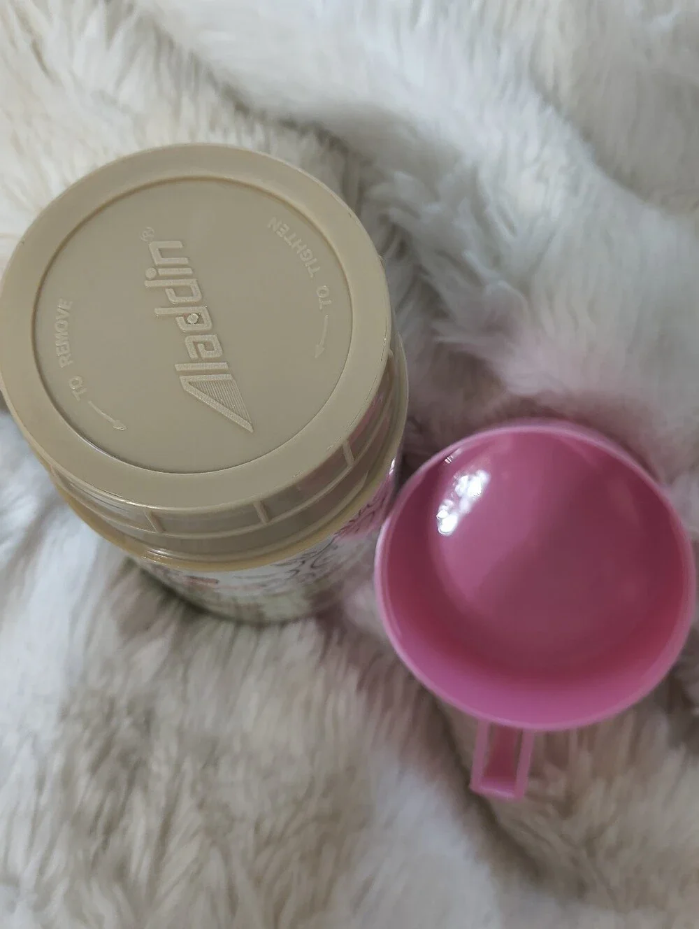 Vintage Strawberry Shortcake Pink Thermos